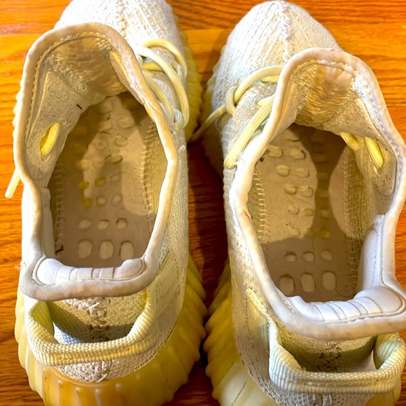 Yeezy 350 ‘Butter’ Used Good condition - Picture 4 of 4